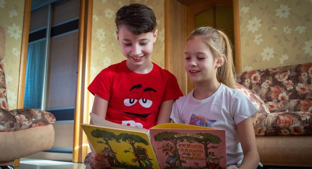 Brother Sister Captions For Instagram Marathi