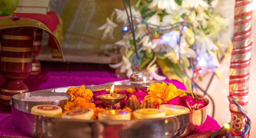 Classic Marathi Ukhane for Satyanarayan Pooja at Home