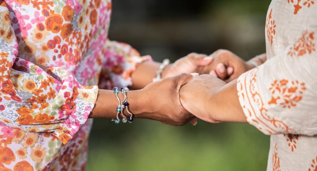 Heart Touching Deep Friendship Quotes in Marathi : Emotional & True Friendship Sayings