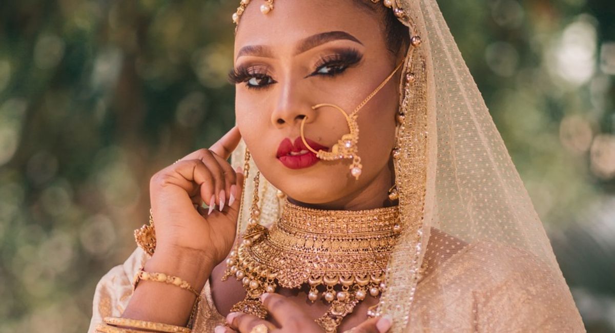 Best Marathi Ukhane for Bride : Cute, Funny, and Elegant Ukhane Ideas